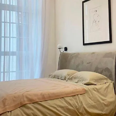 Sss Apartment *